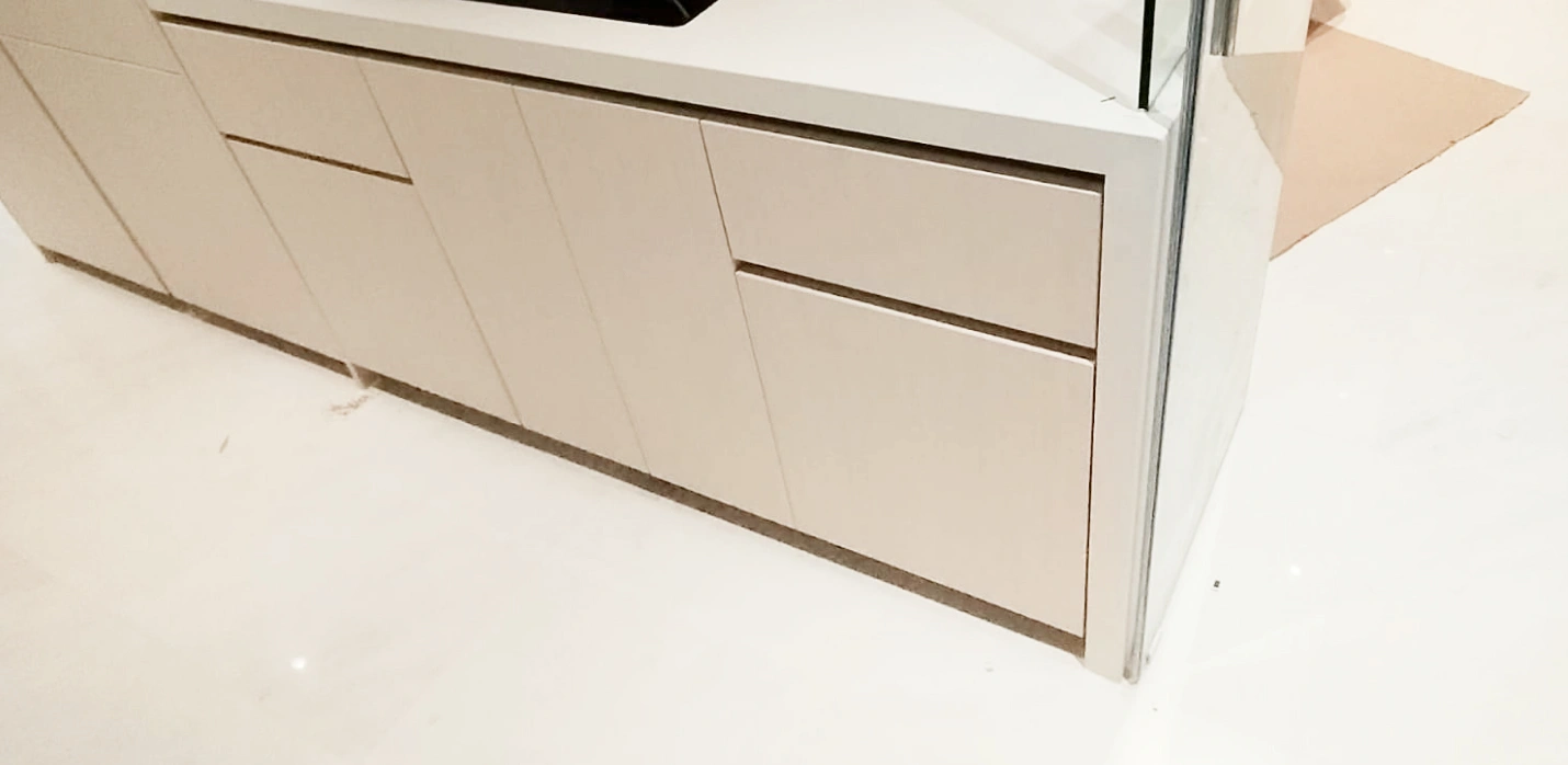 Minimalist Kitchen Drawers look Makover